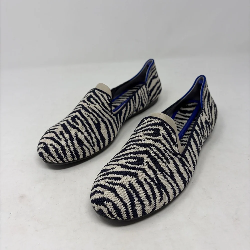 Rothy’s The Loafer Navy Cream Zebra Women’s 7 Round Toe Slip on flats. NEW